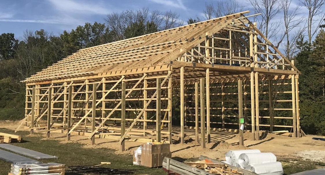 Post-frame and garage construction coordinated under one licensed general contractor